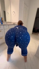 Mtvkay18 Shows Massive Ass In Pajamas