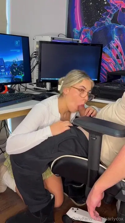 Soley.Urs Gets Creampied By Her Gamer BF - ePornLeak