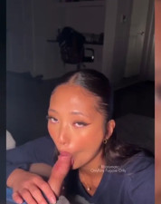 Kharismatic Gives Head From Her Knees