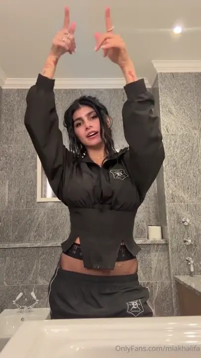 Mia Khalifa’s Intimate Night Routine - ePornLeak