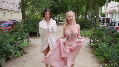 FlashingEmma & Viktoriia Eden Walks Naked With Towels