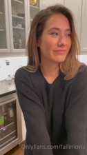Eva Lovia Gets Creampied In The Kitchen