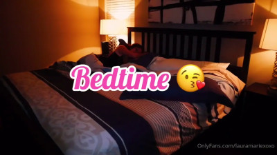 Laura Marie Bangs A Cock Before Bedtime
