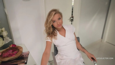 Alexa Flexy And Barbie Rous Share A Cock