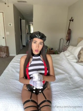 Mime Izzy Green's JOI Masturbation