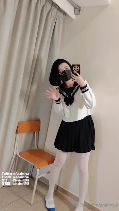 Anaimiya Flaunts Her Cunt Then Plugs Her Ass - ePornLeak