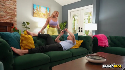 Stephanie Love Gets Her Asshole Fucked