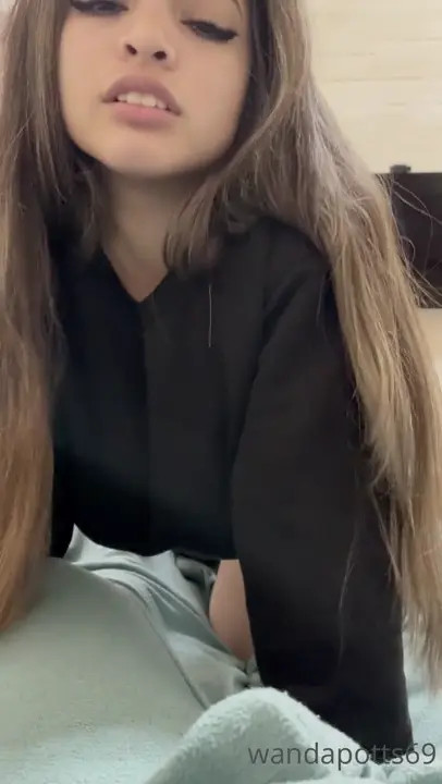 Wandapottss Wakes Her Boyfriend For Sex - ePornLeak