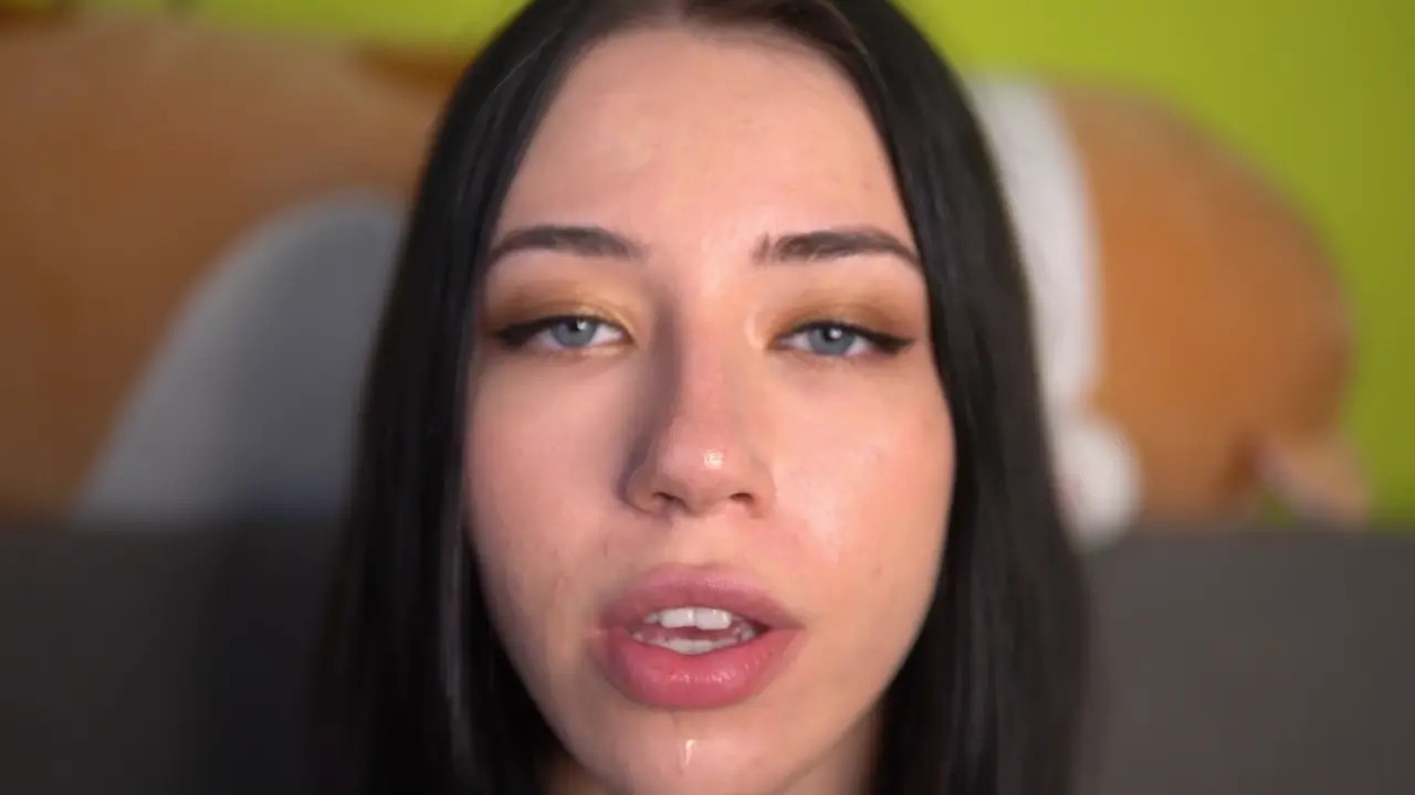 JuicyGao Drools And Shows Cunt For The Camera - ePornLeak