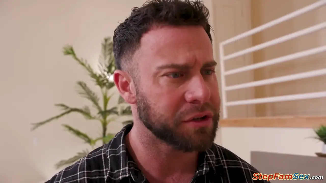 Mrsjadevalentine Lets Her Stepdad Fuck Her - ePornLeak