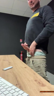 Tunisian Bimbo Liveshow at Work Episode 2 Beurettesvideos Porn Video Leaks