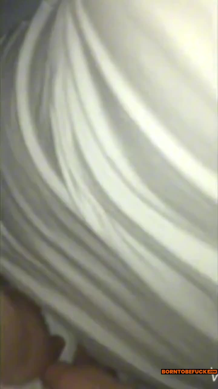 Tunisian Slut Sucks at a Guy's Night Out Beurettesvideos Porn Video Leaks - ePornLeak