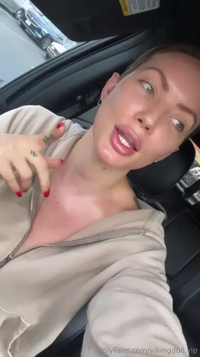 VikingDollVip Takes Two Cocks At The Tattoo Shop - ePornLeak